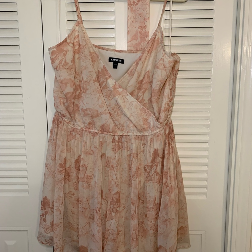 Express Light Coral Floral V-Neck Dress